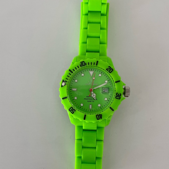Neon green ToyWatch - Picture 2 of 3